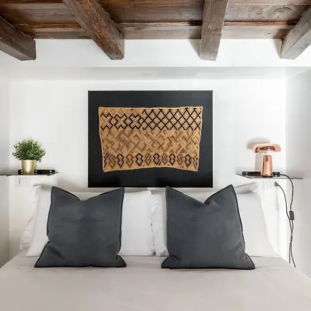Апартаменты Iflat Art In The Heart Of Рим